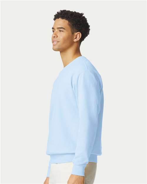 Comfort Colors 1466 Unisex Garment-Dyed Lightweight Crewneck Sweatshirt in Hydrangea